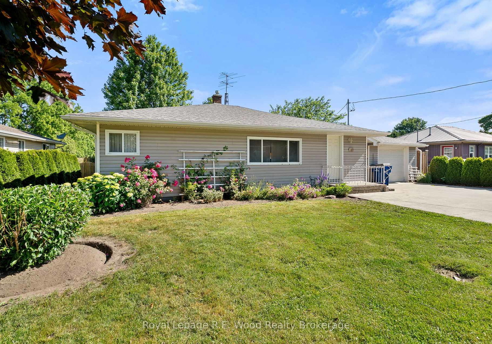 286-walnut-street-chatham-kent-ontario-x13474680
