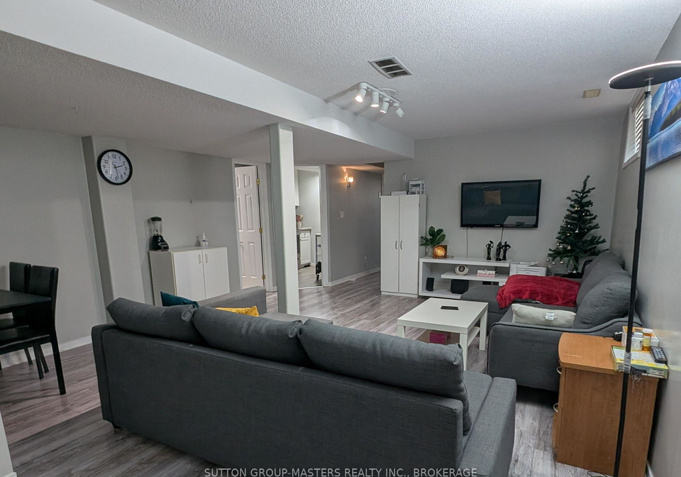 544-freeman-crescent-kingston-ontario-x13474688