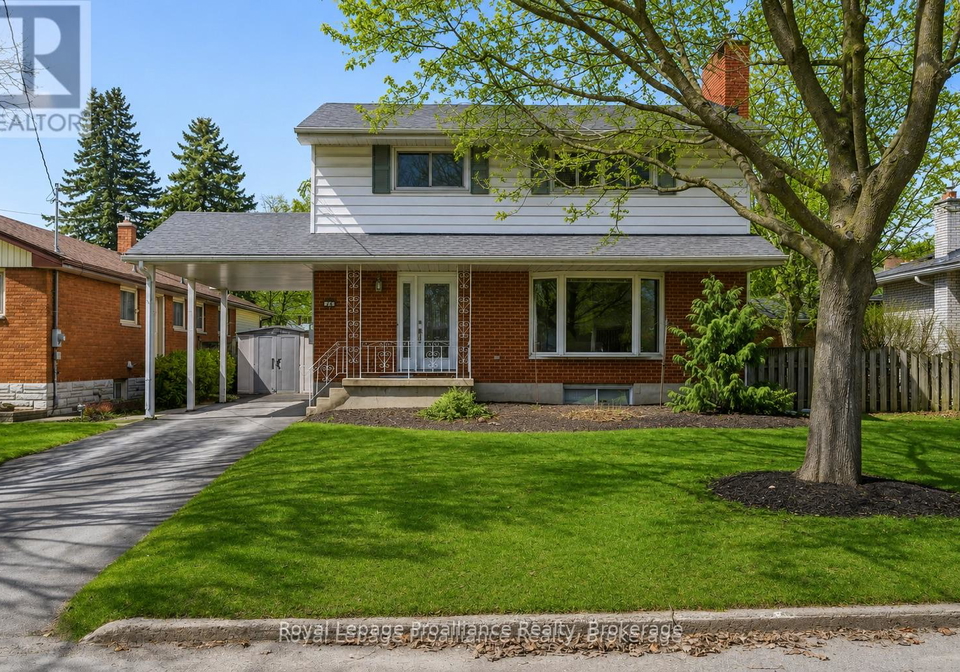 49-plaza-square-belleville-ontario-x13474758