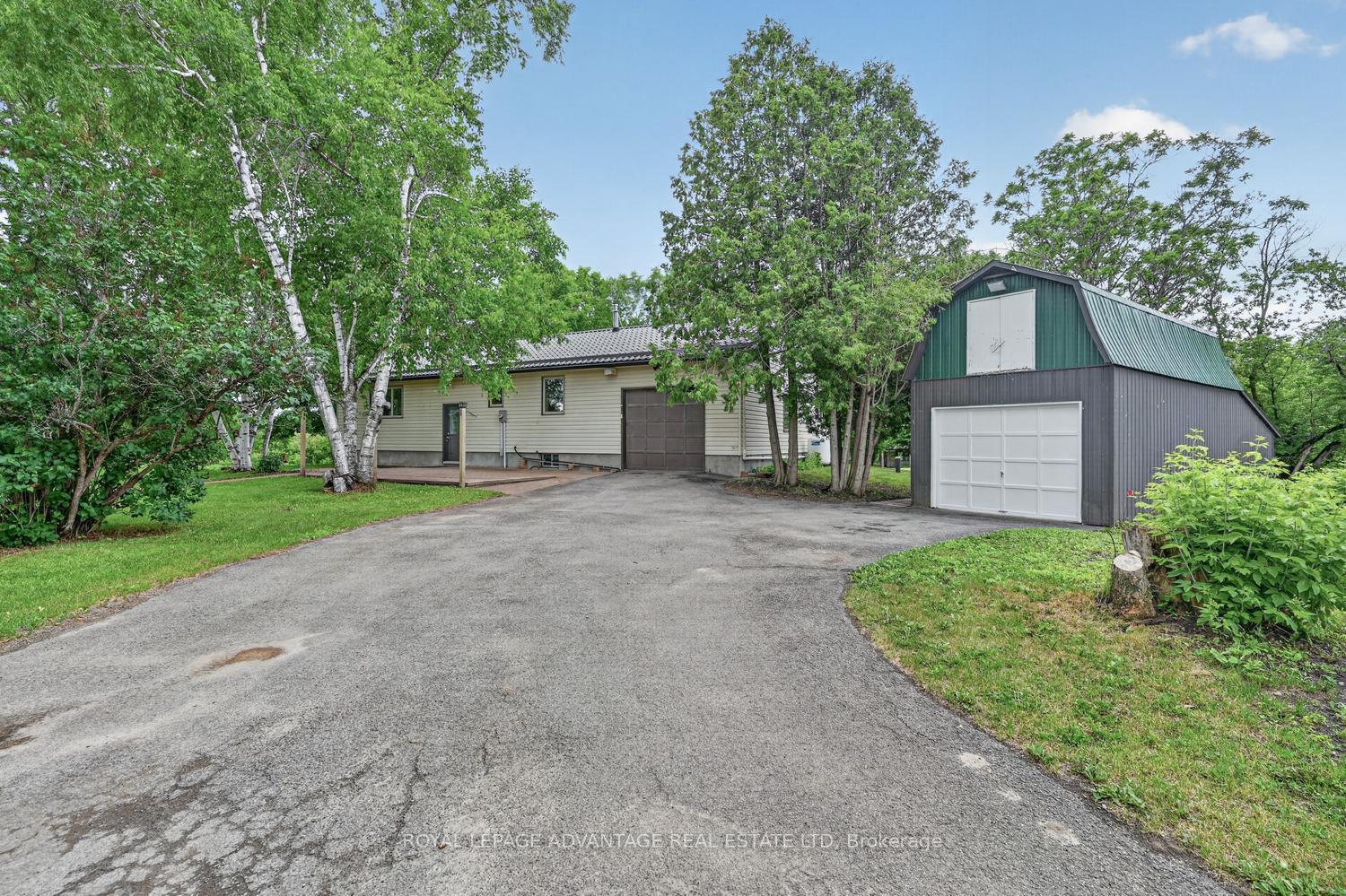 83-broadview-avenue-w-rideau-lakes-ontario-x13475012