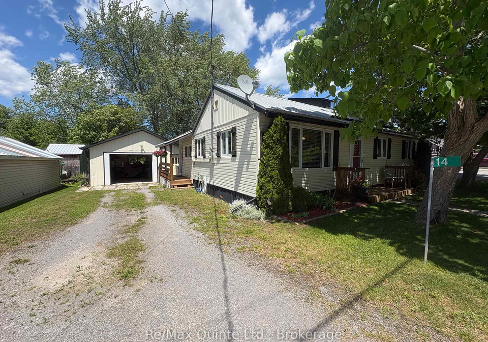 14-bay-avenue-prince-edward-county-ontario-x13475122