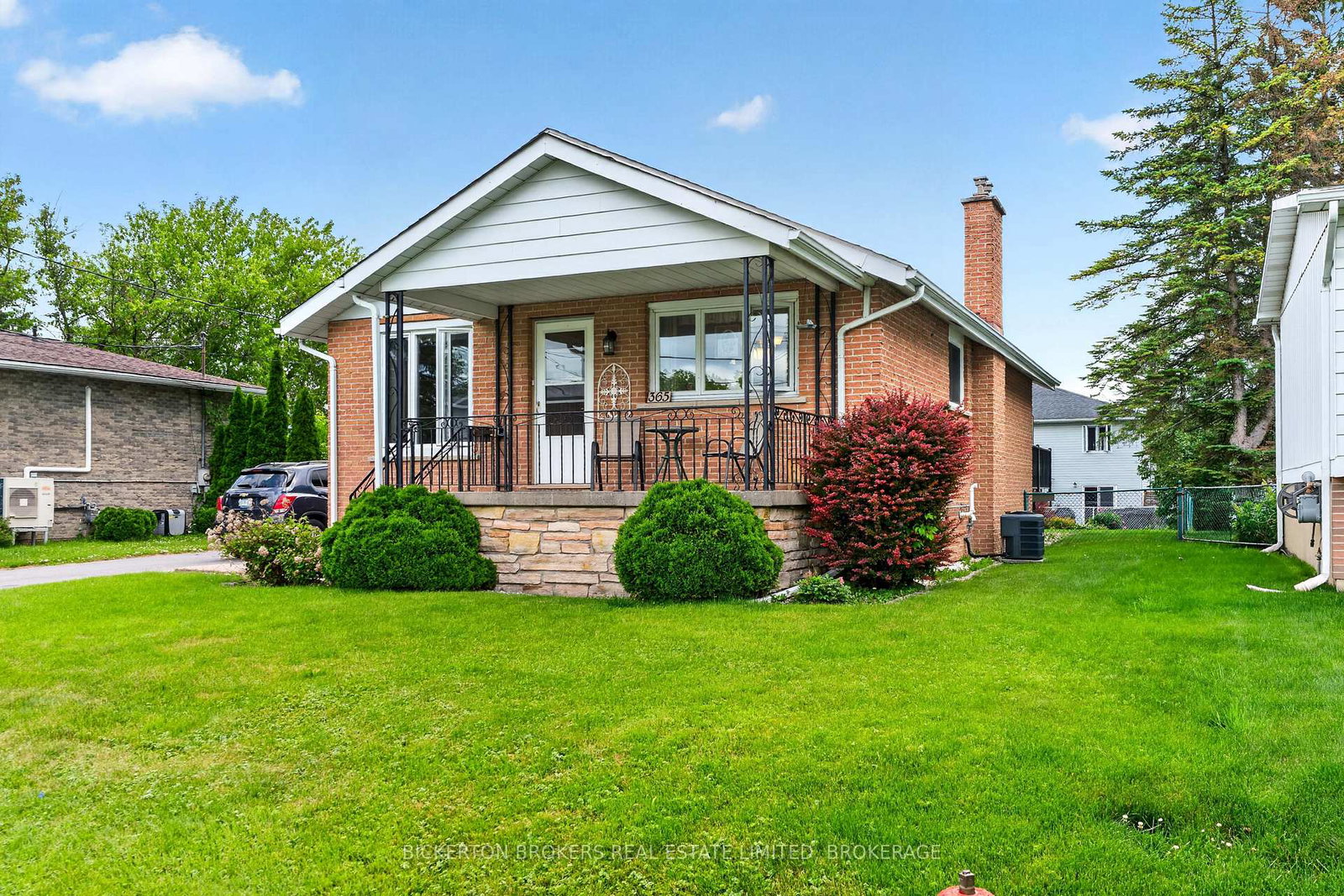 365-oak-street-gananoque-ontario-x13475278
