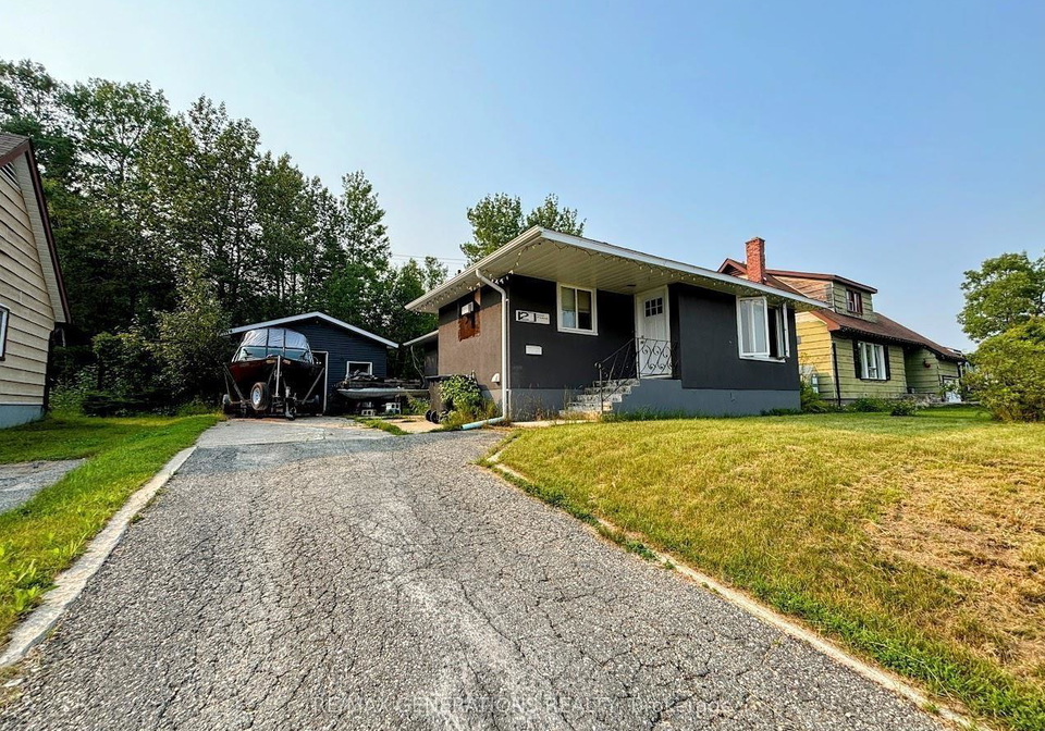2-essa-place-manitouwadge-ontario-x13475306