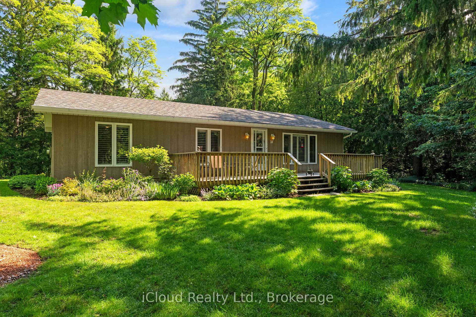 20-mactavesh-crescent-bluewater-ontario-x13475338