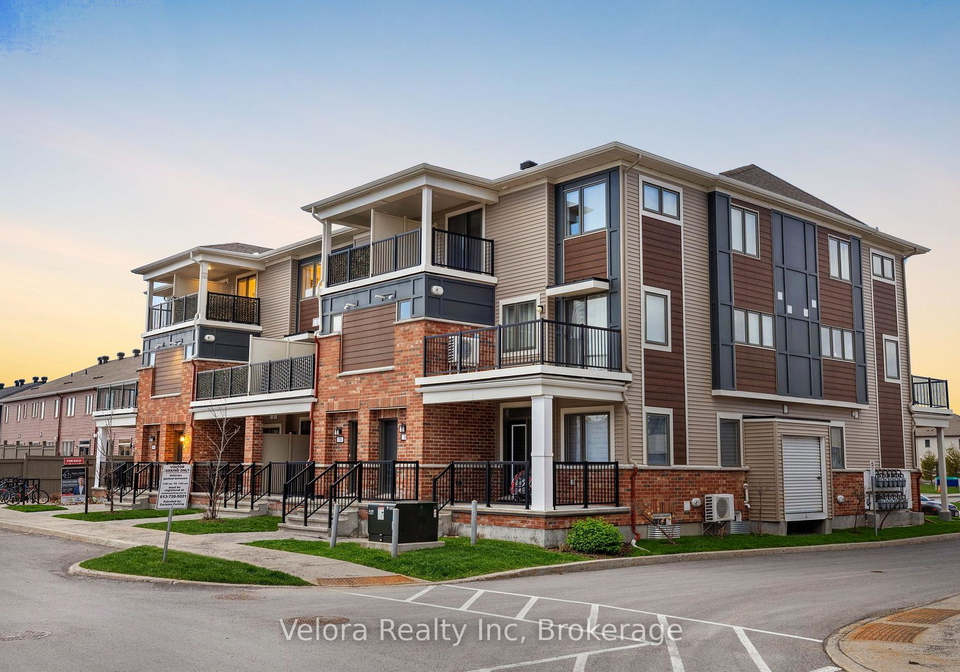 78-lyrid-private-ottawa-ontario-x13475448