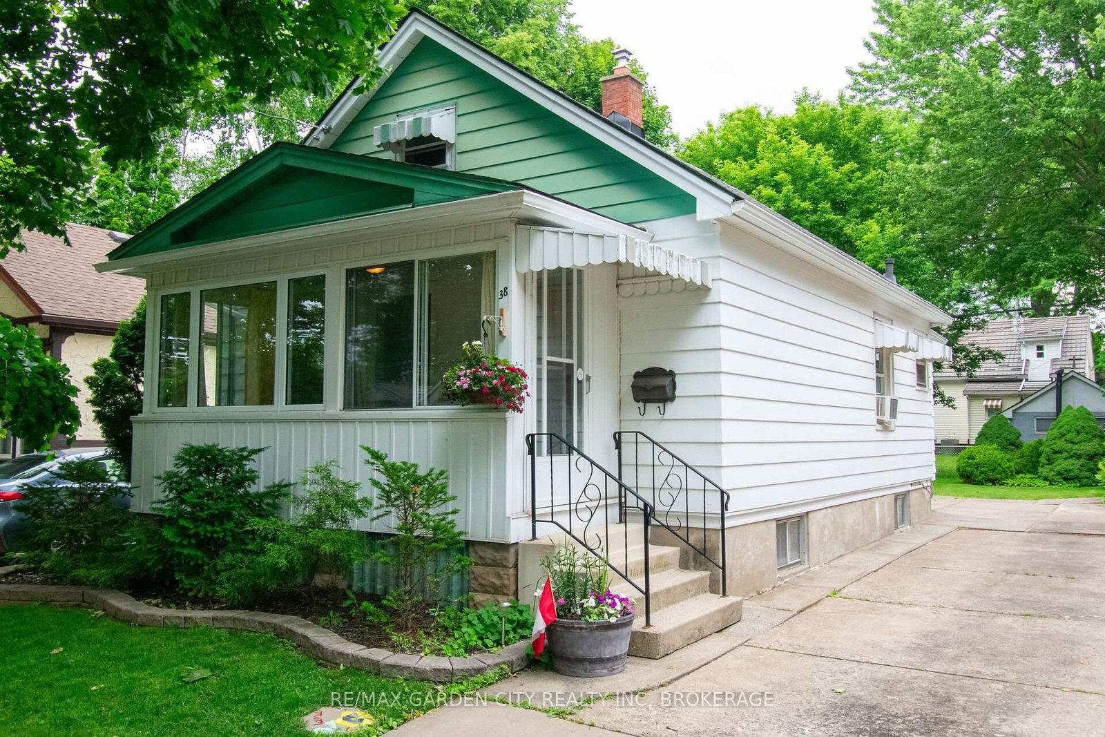 38-mildred-avenue-st-catharines-ontario-x13475530