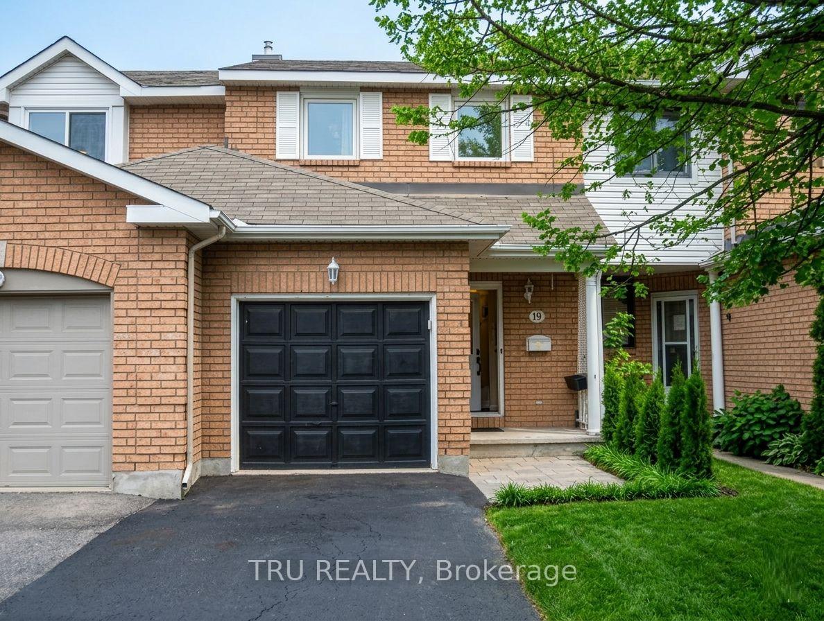 19-mountshannon-drive-ottawa-ontario-x13475574