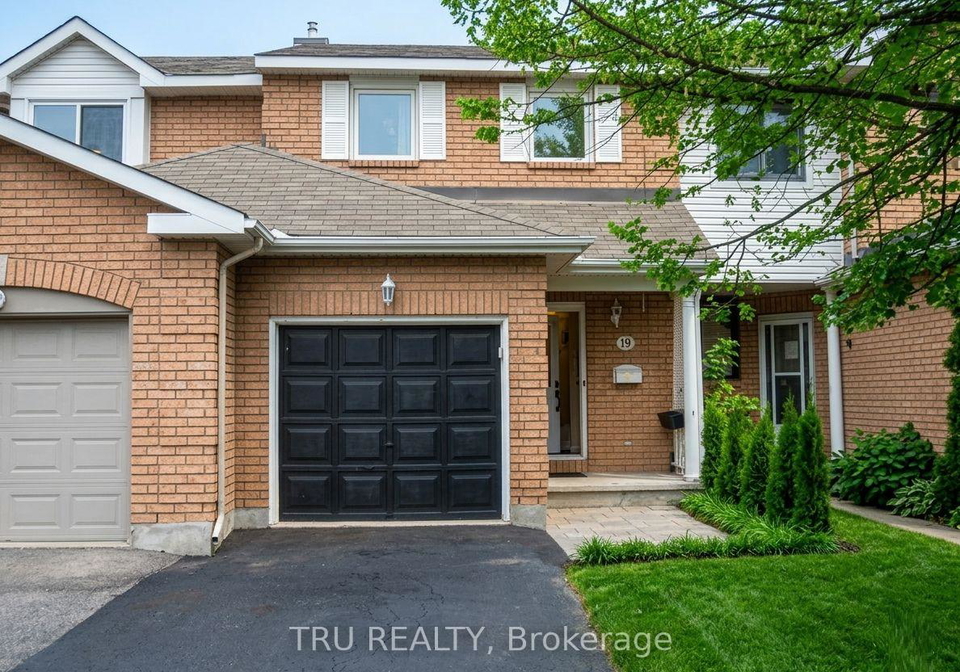 19-mountshannon-drive-ottawa-ontario-x13475574