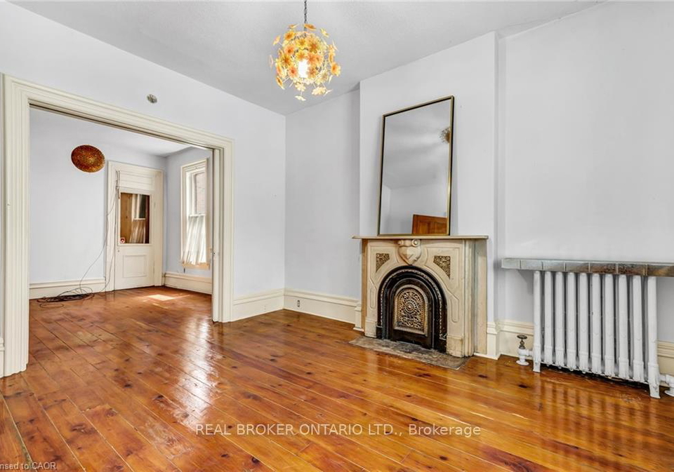 30-victoria-avenue-n-hamilton-ontario-x13475850