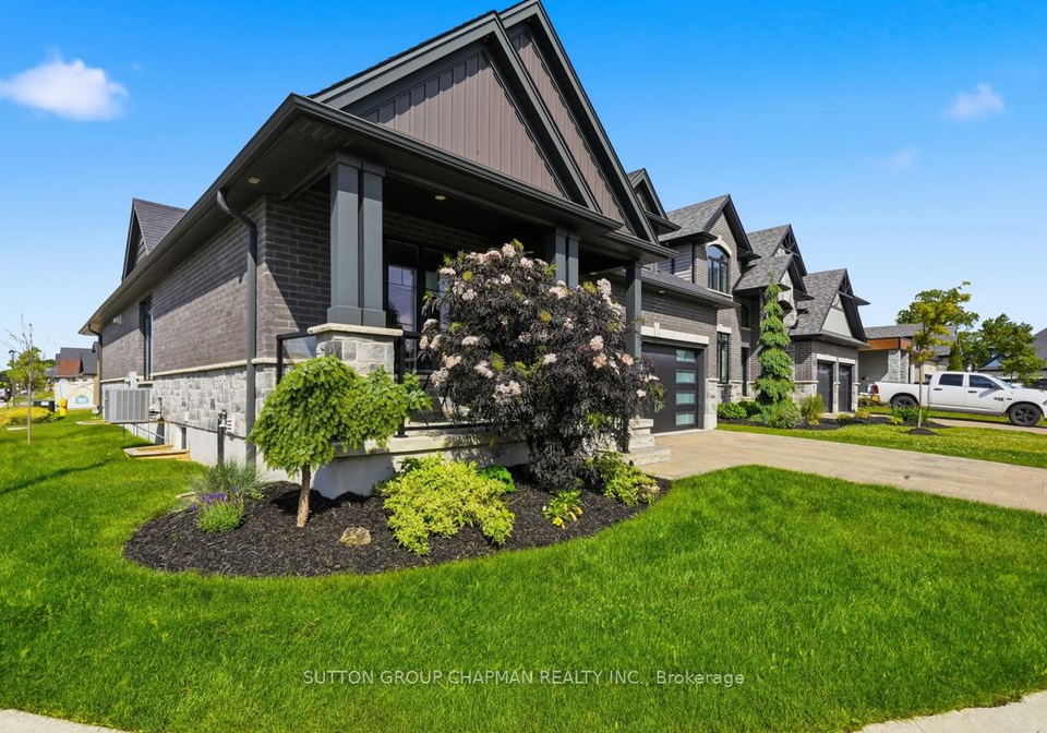 1061-eagletrace-drive-london-north-ontario-x13475904
