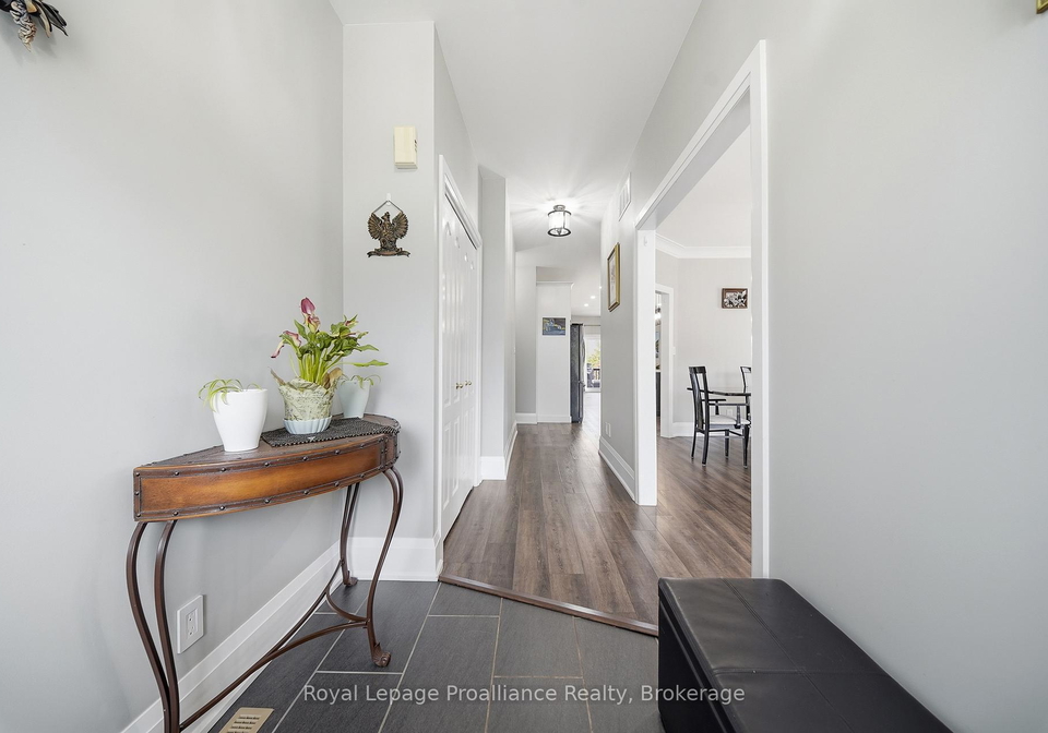 29-hickory-grove-belleville-ontario-x13476008
