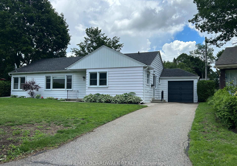 15-butterfield-place-brockville-ontario-x13476014