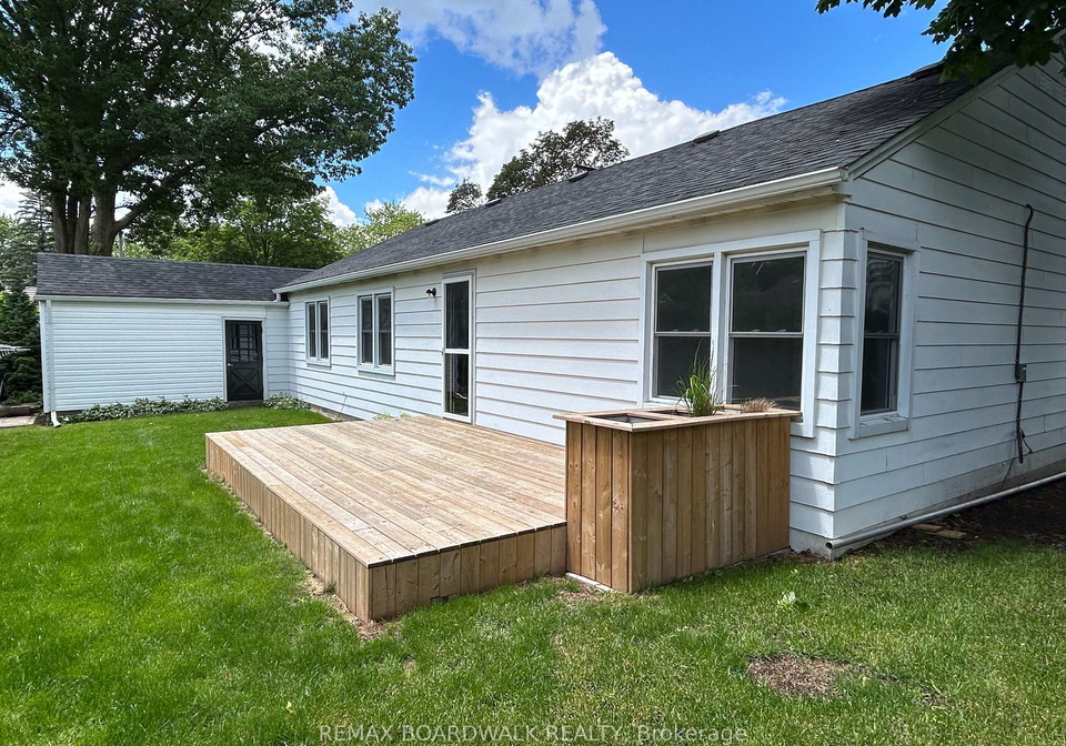 15-butterfield-place-brockville-ontario-x13476014