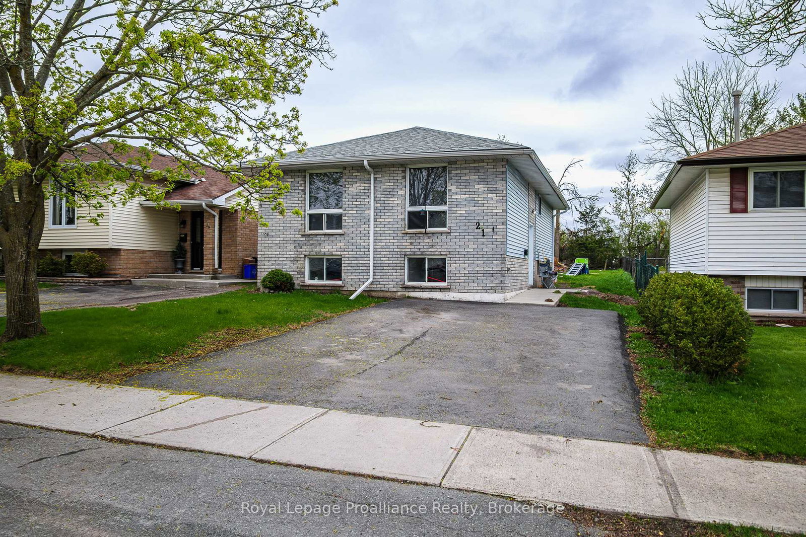 21-pepper-avenue-belleville-ontario-x13476032