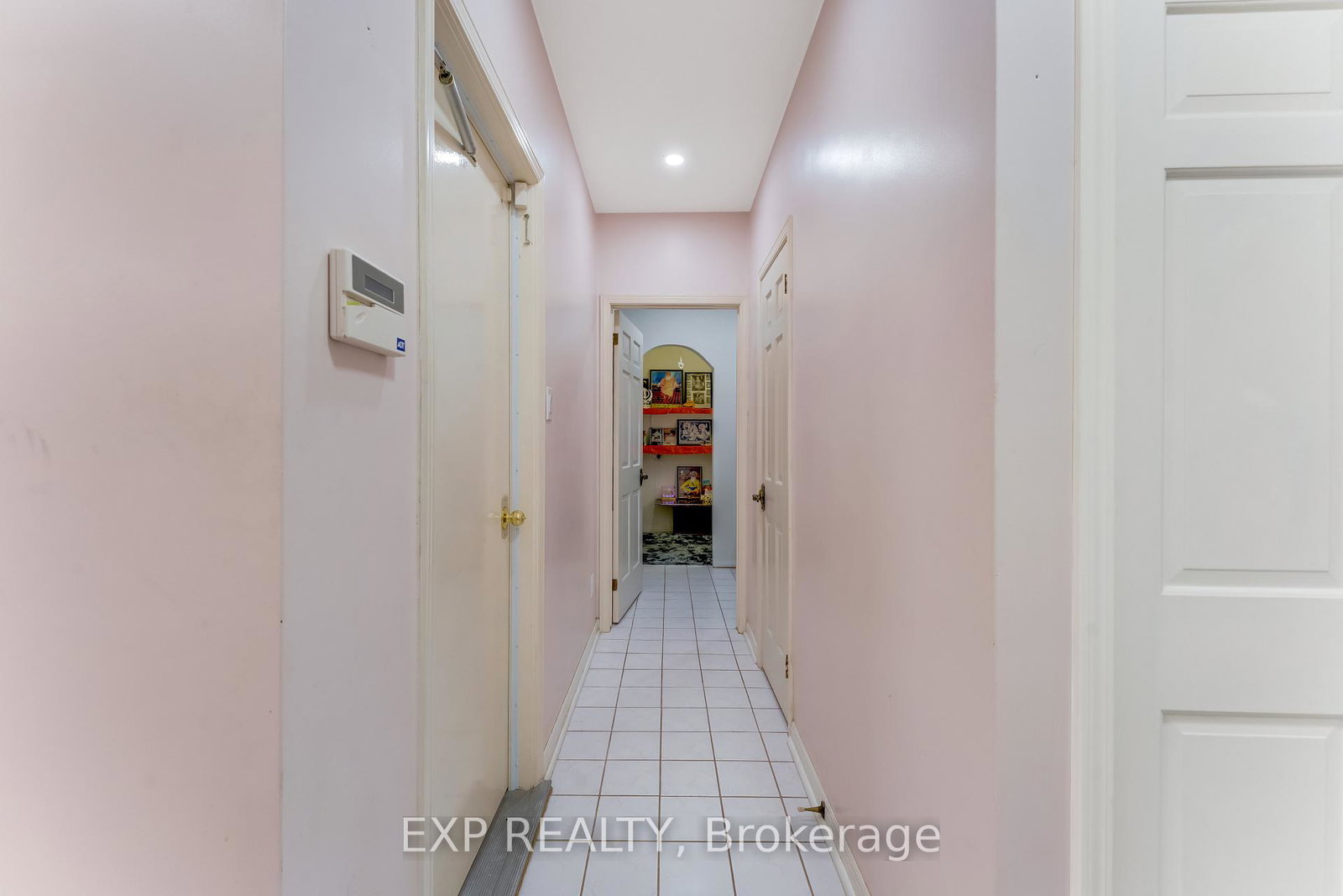 2047-hamilton-road-london-south-ontario-x13476076