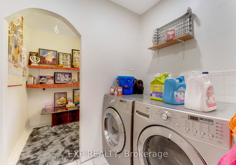 2047-hamilton-road-london-south-ontario-x13476076