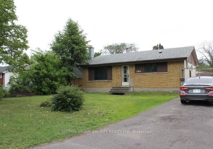 2804-churchill-drive-e-thunder-bay-ontario-x13476362