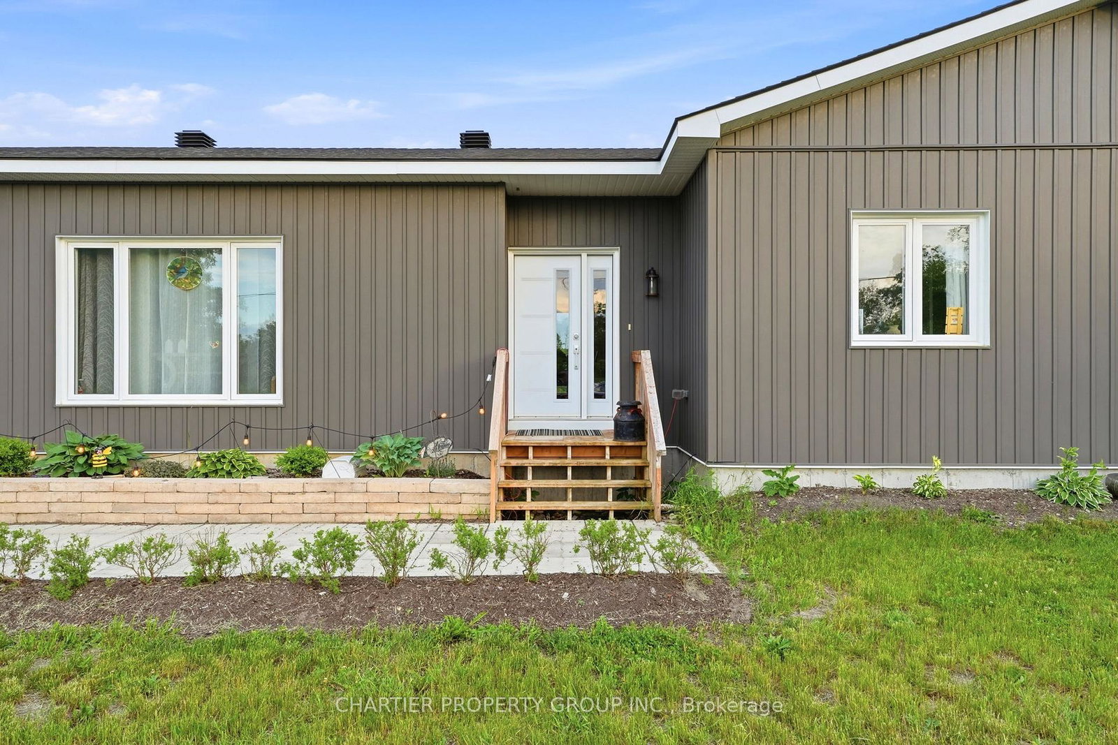 10664-blaine-road-north-dundas-ontario-x13477088