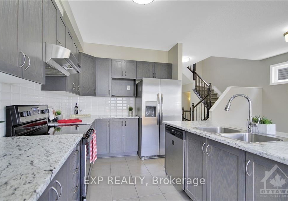 916-kilbirnie-drive-ottawa-ontario-x13477142