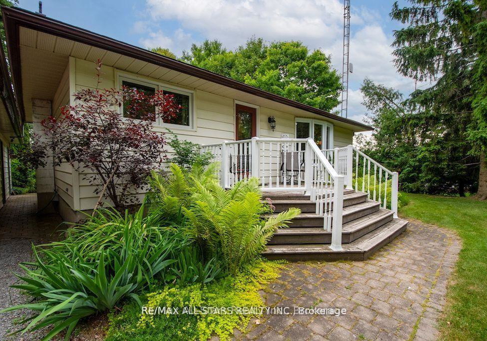 690-post-road-kawartha-lakes-ontario-x13477432