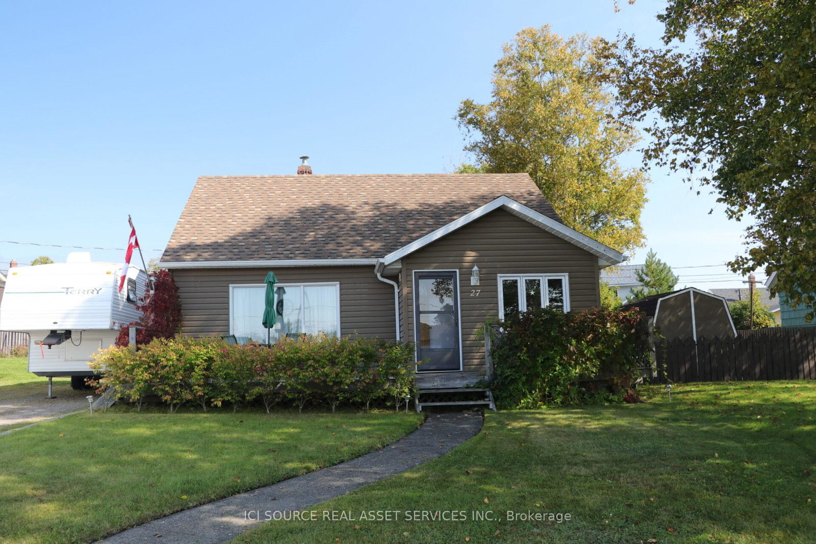 27-superior-avenue-terrace-bay-ontario-x13477476