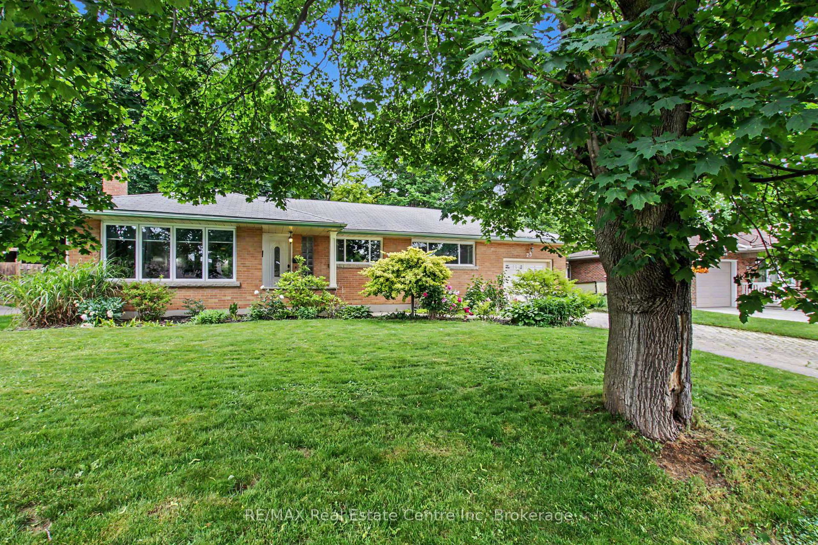 23-glenburnie-drive-guelph-ontario-x13477514