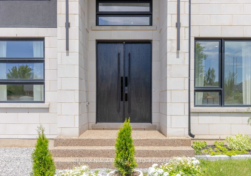 7781-secretariat-court-niagara-falls-ontario-x13477598