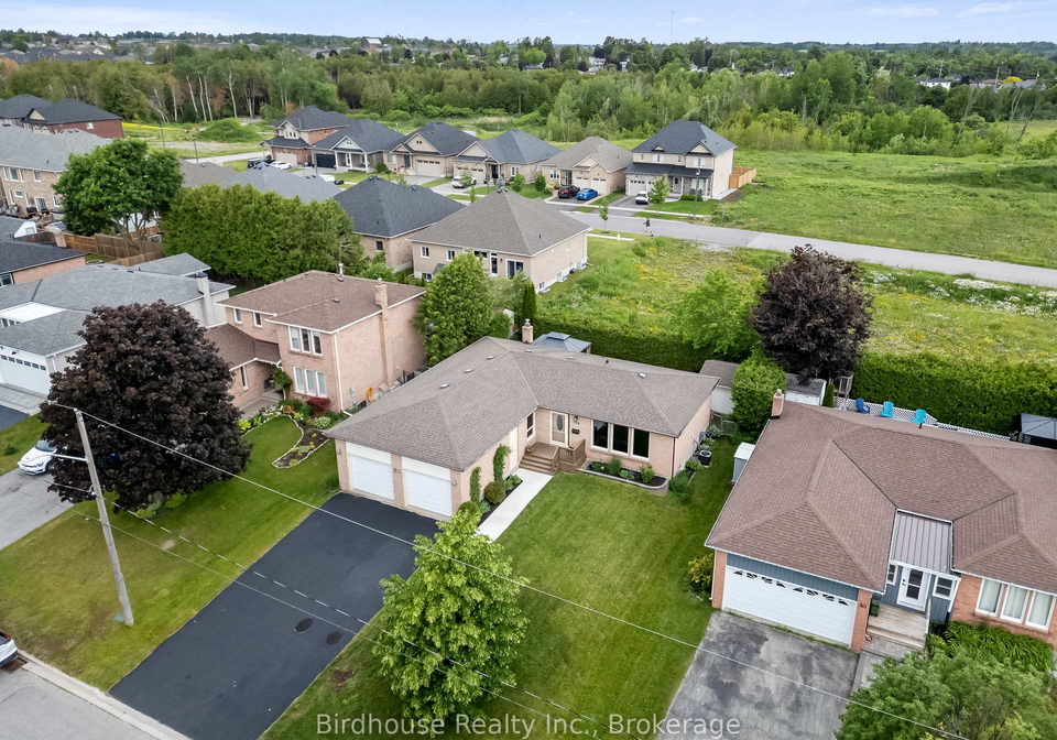 46-corneil-street-kawartha-lakes-ontario-x13477722