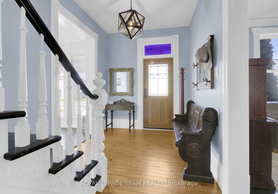 154-lake-avenue-e-carleton-place-ontario-x13477778