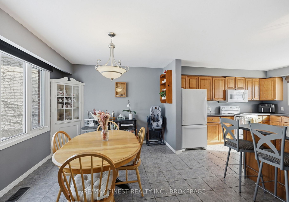 140-falkirk-terrace-kingston-ontario-x13478118