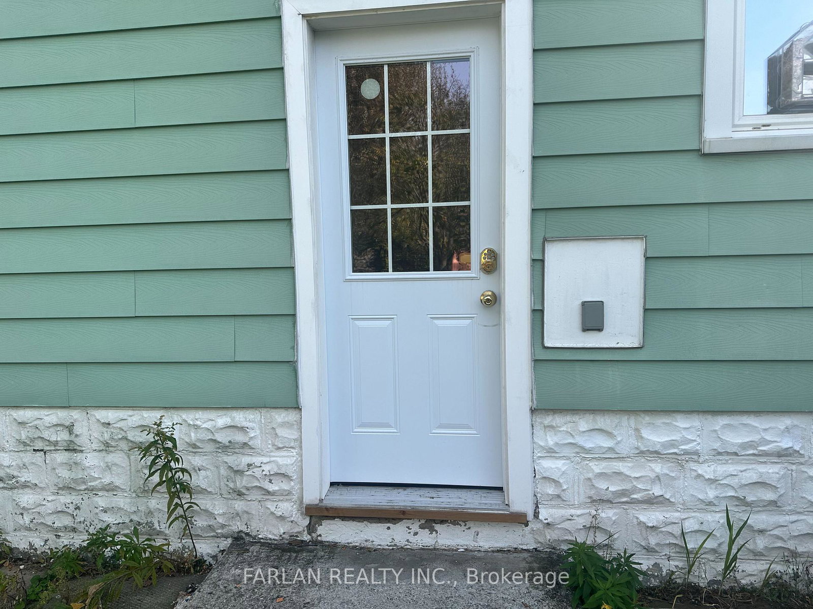 158-east-24th-street-hamilton-ontario-x13478310
