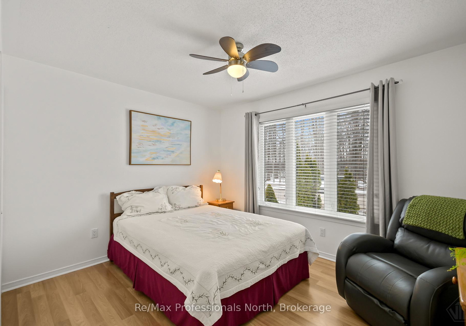 102-pineridge-gate-gravenhurst-ontario-x13478534