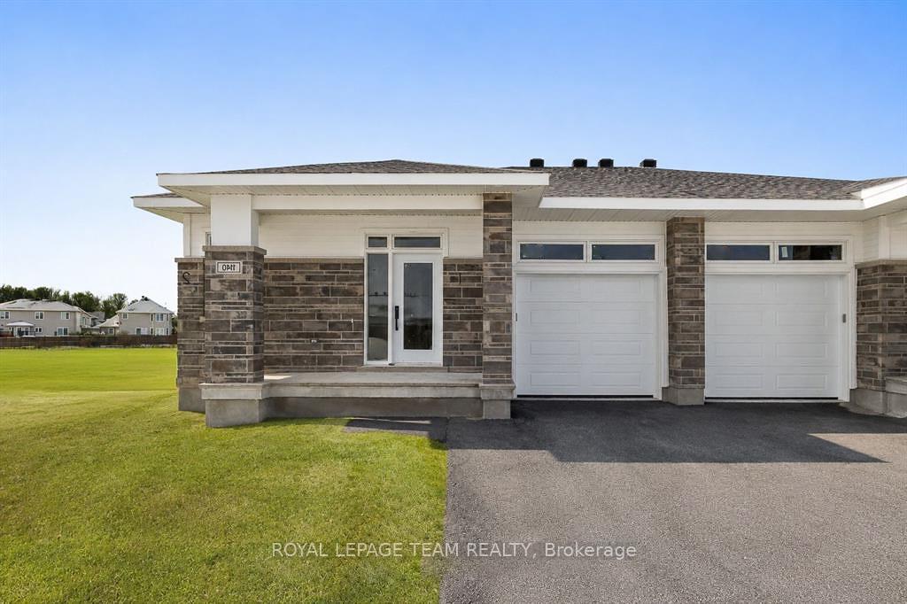 1136-moore-street-brockville-ontario-x13478544