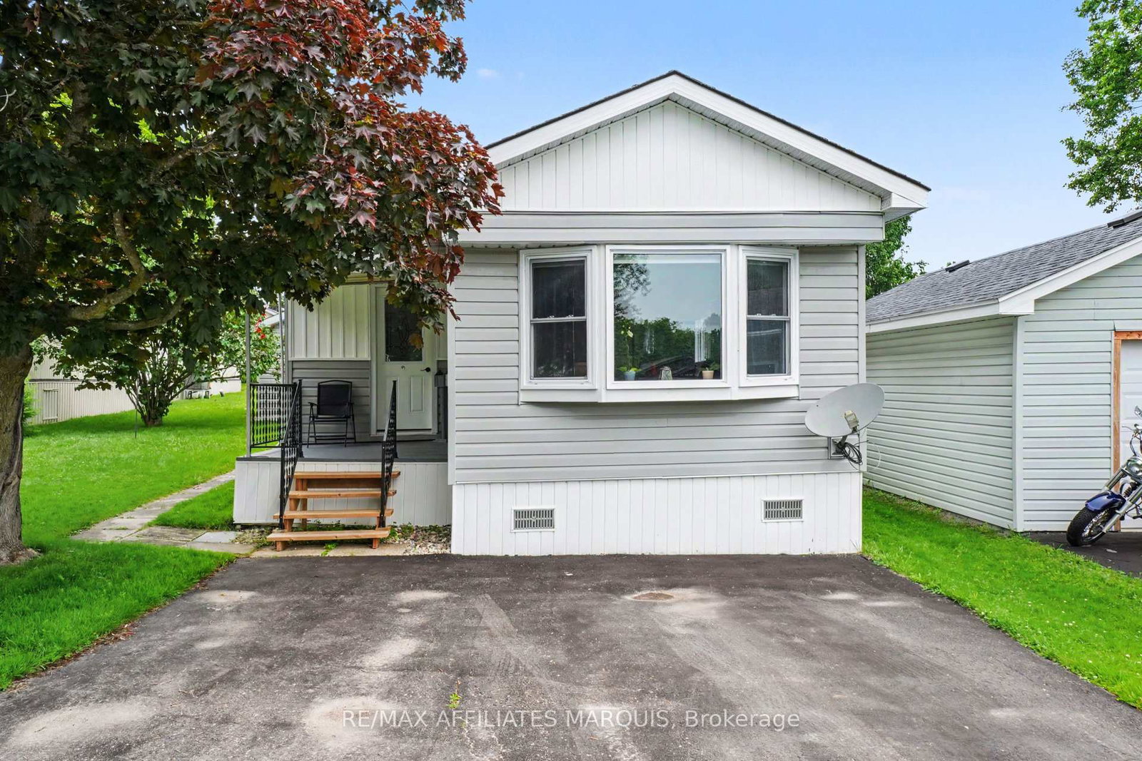 10-saddle-avenue-rideau-lakes-ontario-x13478594