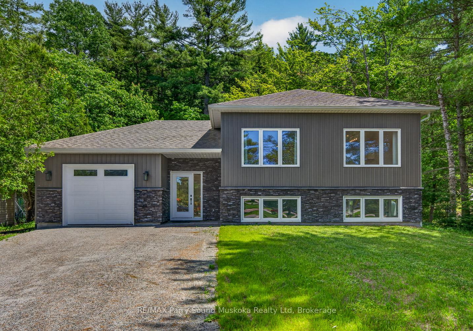 10-glenrock-route-mcdougall-ontario-x13479206
