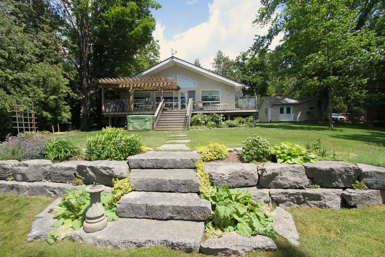 27-hillcrest-avenue-kawartha-lakes-ontario-x13479290