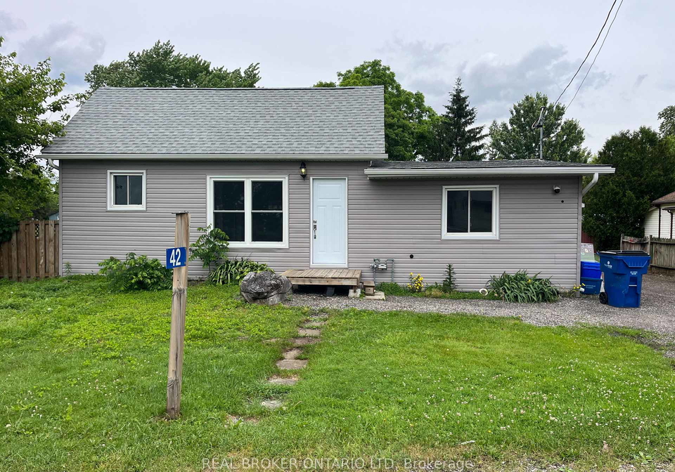 42-broadway-street-newbury-ontario-x13479356