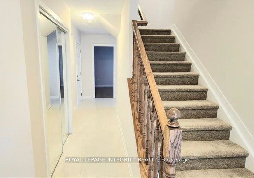 711-hydrus-private-ottawa-ontario-x13479420