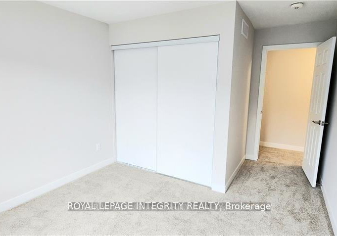711-hydrus-private-ottawa-ontario-x13479420