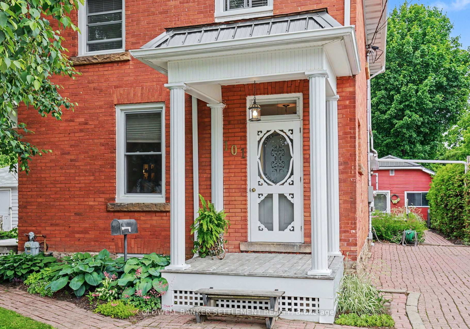 101-drummond-street-e-perth-ontario-x13479508
