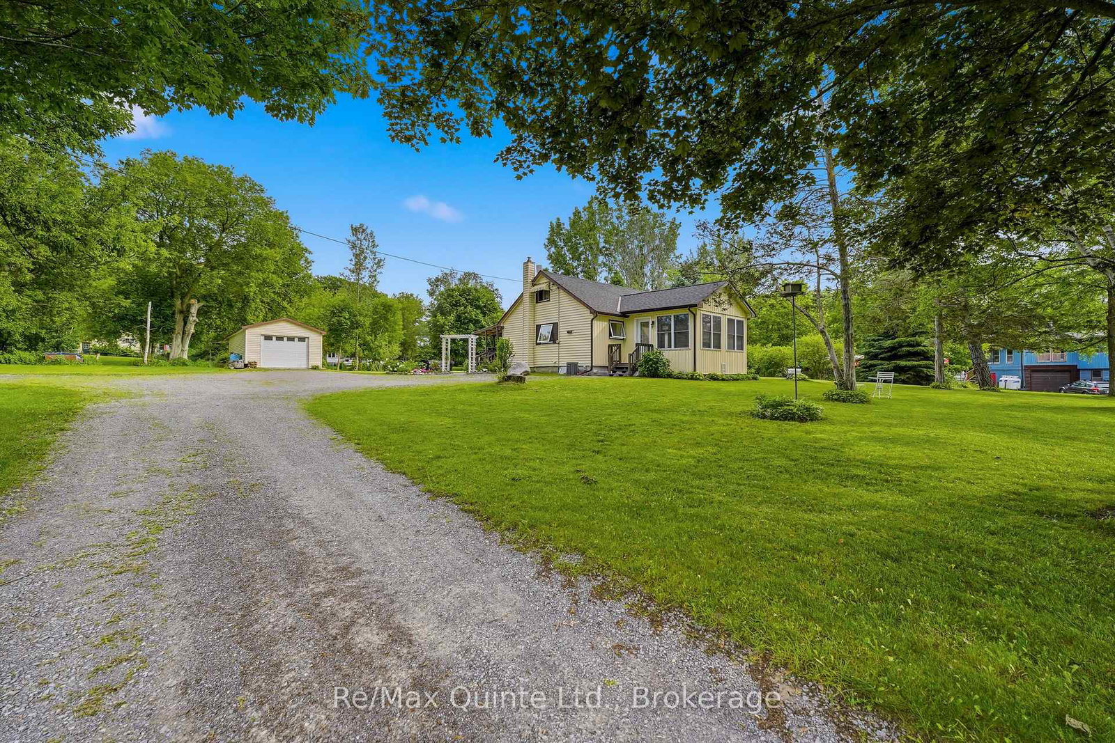97c-county-road-18-prince-edward-county-ontario-x13479600