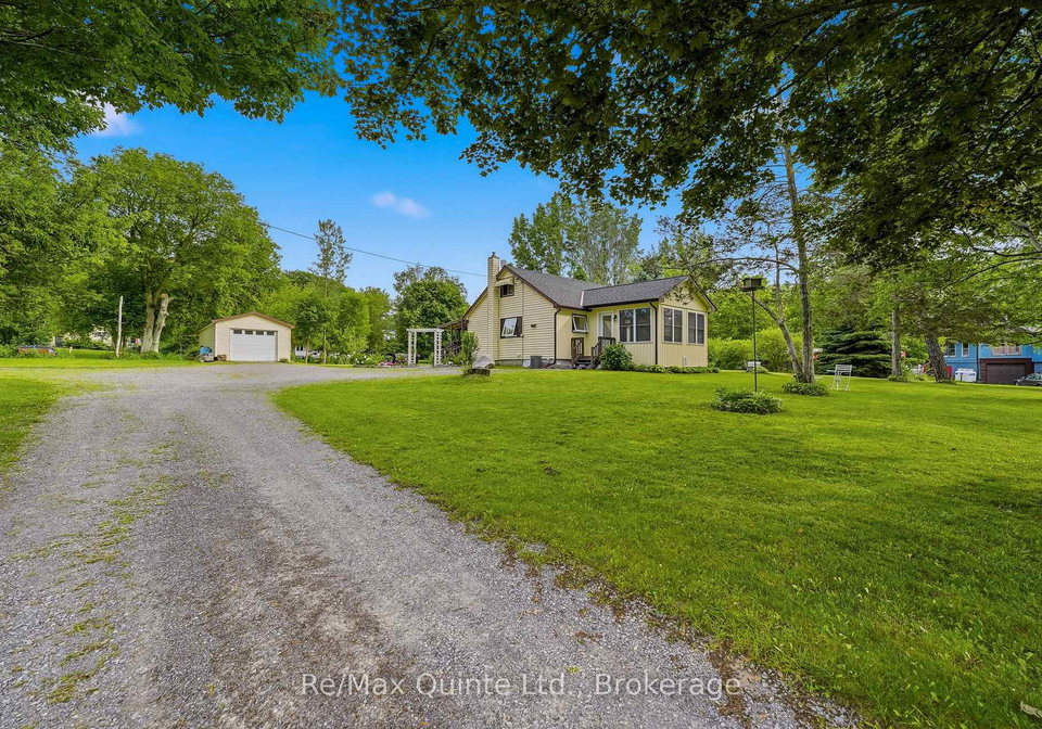 97c-county-road-18-prince-edward-county-ontario-x13479600