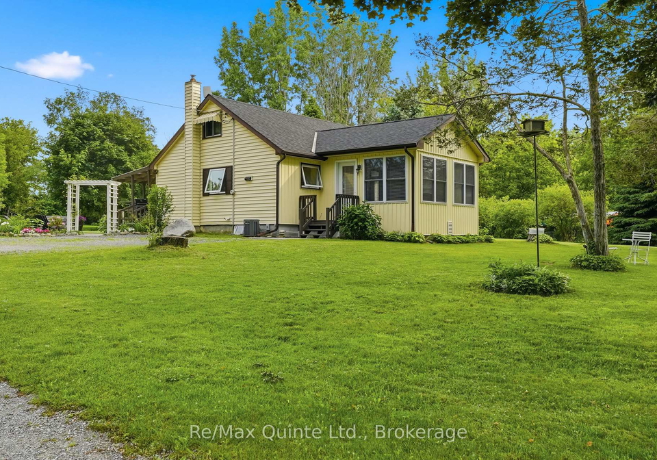 97c-county-road-18-prince-edward-county-ontario-x13479600