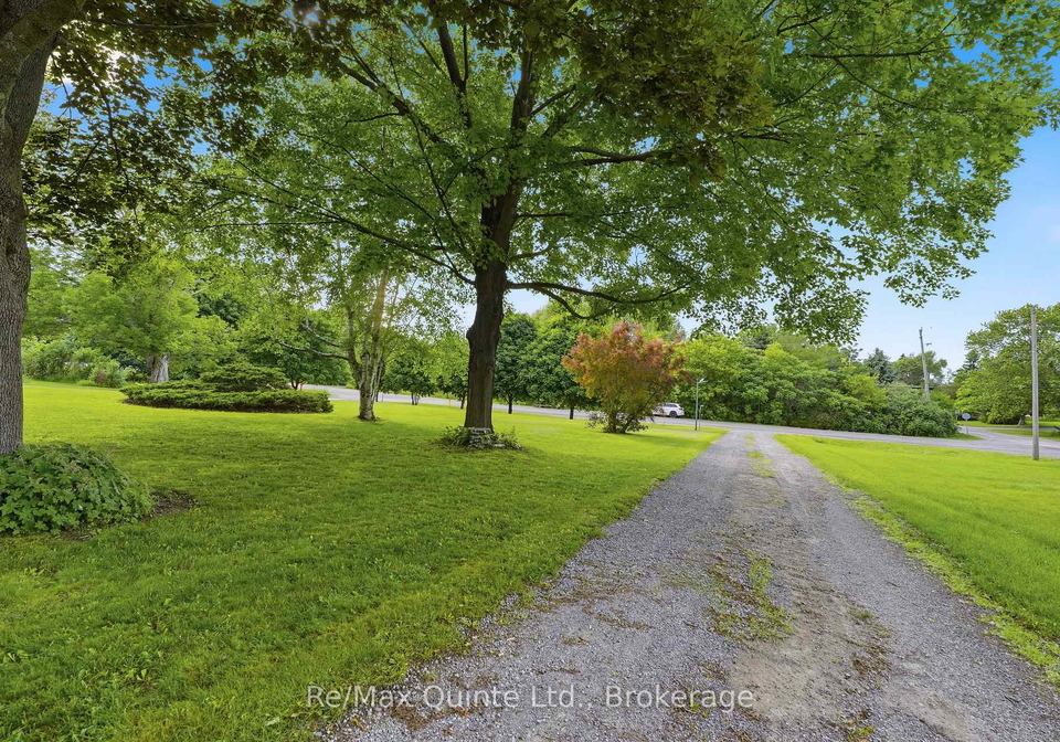 97c-county-road-18-prince-edward-county-ontario-x13479600