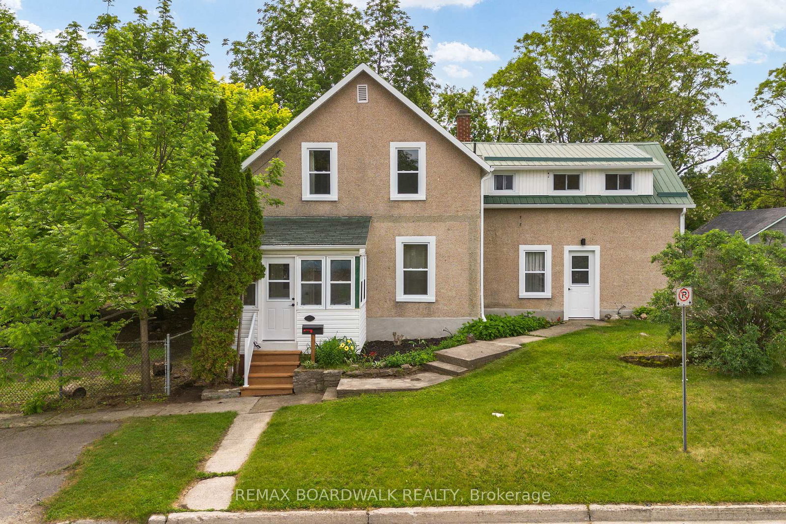 8-grant-street-perth-ontario-x13479692