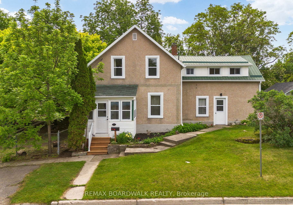 8-grant-street-perth-ontario-x13479692