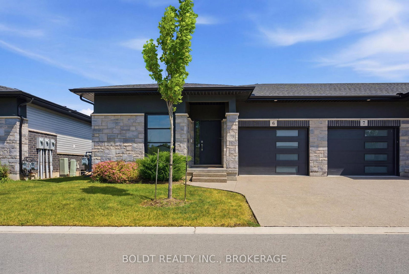 7138-parsa-street-niagara-falls-ontario-x13479742