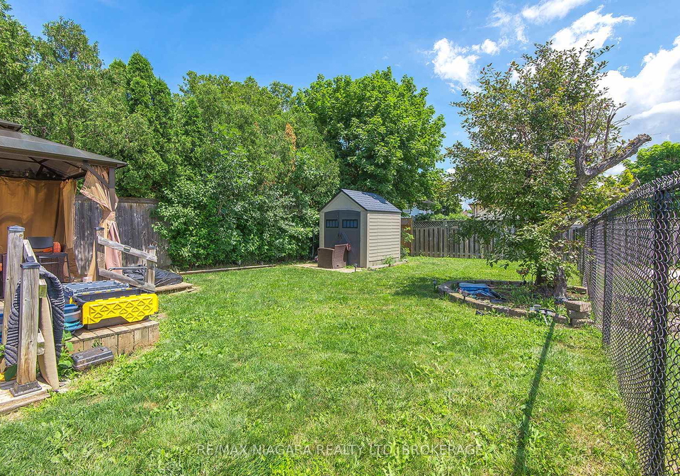 58-dorchester-boulevard-st-catharines-ontario-x13479864
