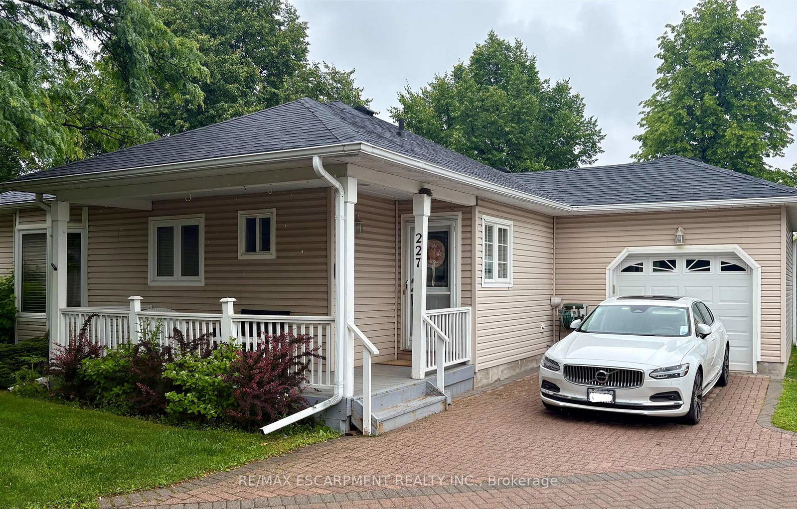 227-silverbirch-boulevard-hamilton-ontario-x13479920