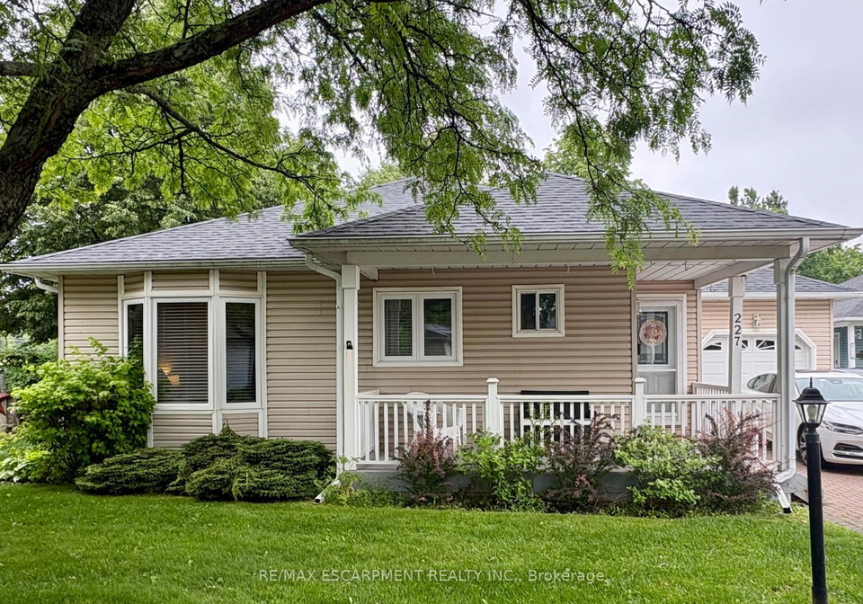 227-silverbirch-boulevard-hamilton-ontario-x13479920